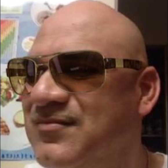 Meet your Posher, Tony - Picture 2 of 3